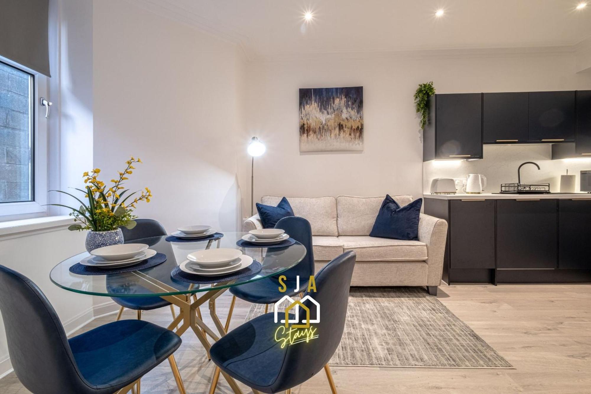 Holburn Hideaway - Sja Stays - Modern 2 Bed Apartment Aberdeen Bagian luar foto