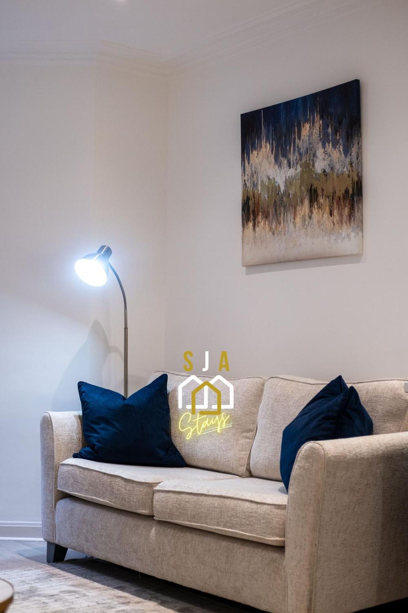 Holburn Hideaway - Sja Stays - Modern 2 Bed Apartment Aberdeen Bagian luar foto